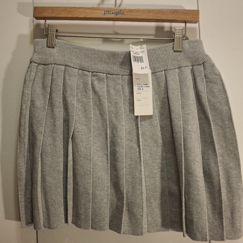 Daisy Gray Mini Skirt